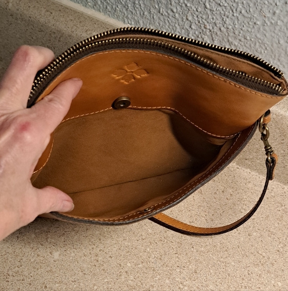 Patricia Nash Leather Crossbody Bag - Picture 6 of 11